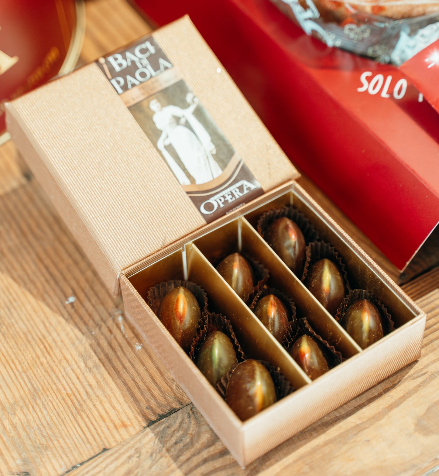 5- BACI DI PAOLA - PRALINE ARTIGIANALI AL RADICCHIO I Pasticceria Opera